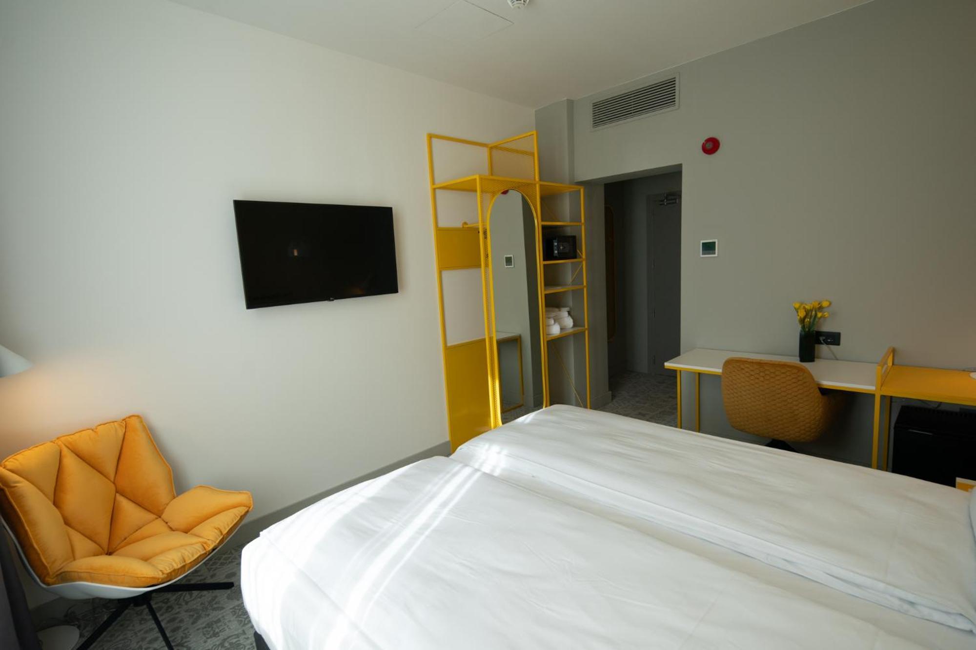Ibis Styles Sibiu Arsenal Hotel Ngoại thất bức ảnh